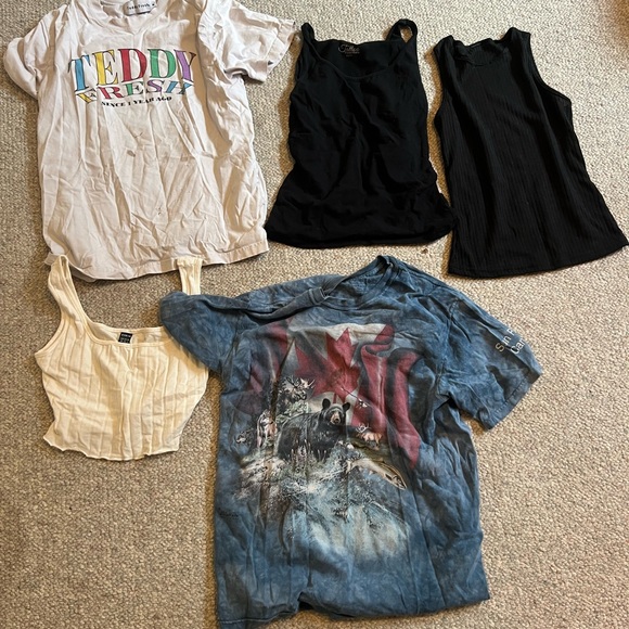 Women’s small clothing lot - Picture 4 of 11